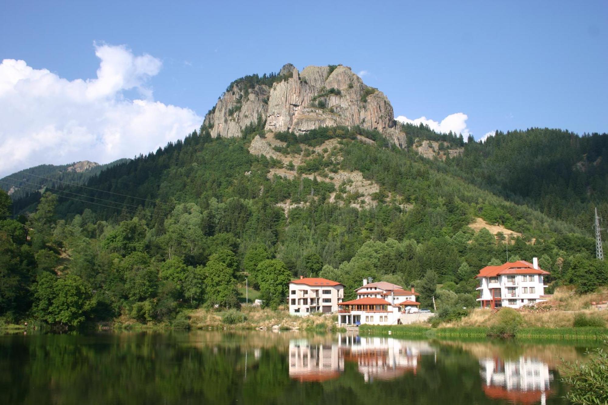 Ribkata Family Hotel Smolyan Exterior photo