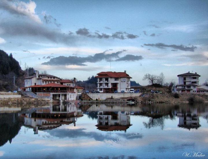 Ribkata Family Hotel Smolyan Exterior photo